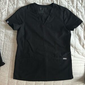 EUC FIGS Casma Three-Pocket Scrub Top™ - Black size XS